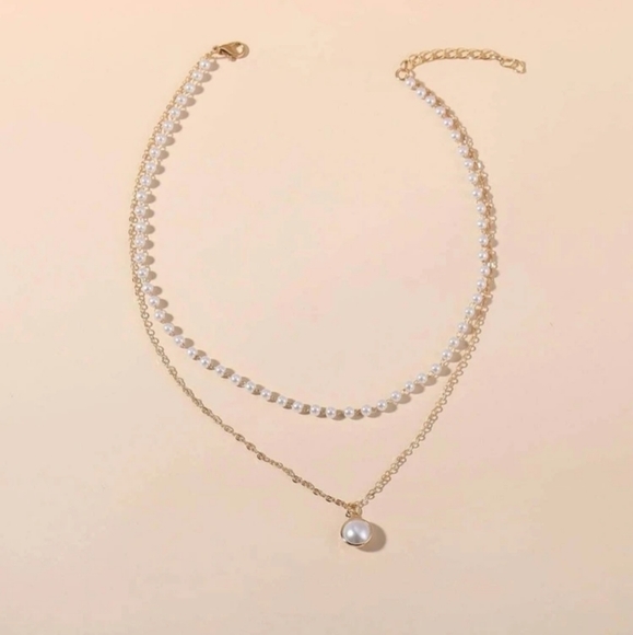 *Jan* Faux Pearl Layered Necklace - Picture 3 of 3